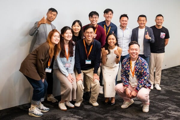 Pictured left to right: Alan Lai (ProfilePrint), Shermaine Tay (Guub), Tong, Yi Xuan (Guub), Jean Yeow (Golden Equator Ventures), Marcus Yeo (Guub), Qi Herng Kong (the moonbeam co.), Varden Toh (the moonbeam co.), Julaina Jaffar (*SCAPE), Keith Tan (Crown Digital Pte Ltd), Benjamin 'Ziggy' Lee (Lilee Perfume), Jeffrey Seah (Quest Ventures), David Chua (Chairman of *SCAPE and Chief Executive Officer of the National Youth Council)