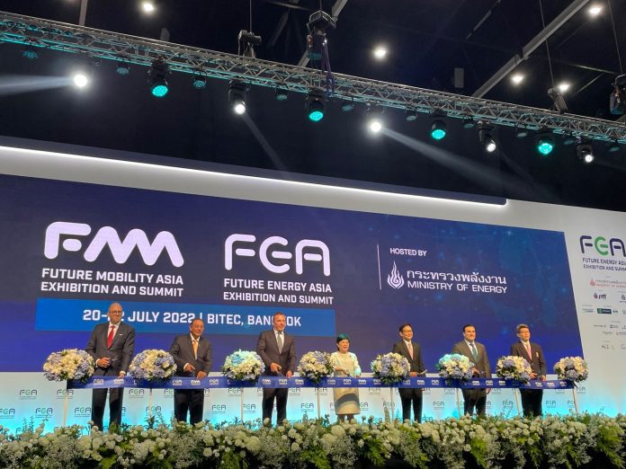 7.5a ASEAN as Leader in Shaping Global Energy Landscape; Fair and Equitable Clean Energy Solutions for All Ministers, Dignitaries, NECs and IECs Gather at Future Energy Asia in Bangkok,