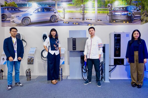 Tangerang (25/07) - PT. Tri Energi Berkarya, the authorized distributor of the global EV charger leader, Delta, is participating in GIIAS 2024. From left: Bogy, Head of Marketing; Tania Natasha, CEO; Edbert Kamtawijoyo, COO; and Ninis, Public Relations. Tangerang (25/07) - PT. Tri Energi Berkarya, the authorized distributor of the global EV charger leader, Delta, is participating in GIIAS 2024. From left: Bogy, Head of Marketing; Tania Natasha, CEO; Edbert Kamtawijoyo, COO; and Ninis, Public Relations.