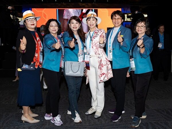 For 98 years, MDRT has been a member-driven network of leading insurance and financial services professionals. For 98 years, MDRT has been a member-driven network of leading insurance and financial services professionals.