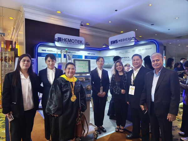 From left to right: Dr. Gingerlita Alla Samonte, former PSN Board of Trustees President, Nicole Lee, SWS Medical International Sales Director, Dr. Sonny L. Antonio, Hemotek COO, and colleagues