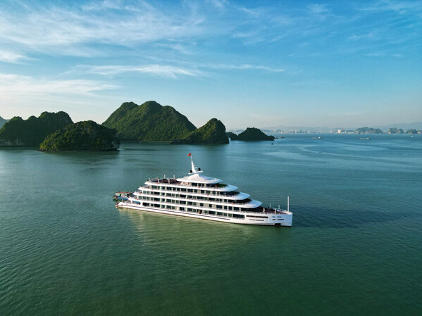 Pioneering a New Era: BestPrice Travel Drives the Evolution of Halong Bay Cruises to Meet World-Class Standards