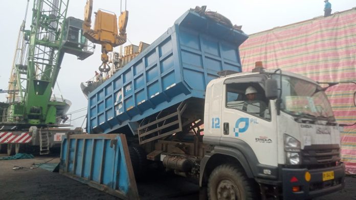Fasilitasi Logistik Green Coke di Riau, Pelindo Solusi Logistik Dukung Transisi Energi Hijau