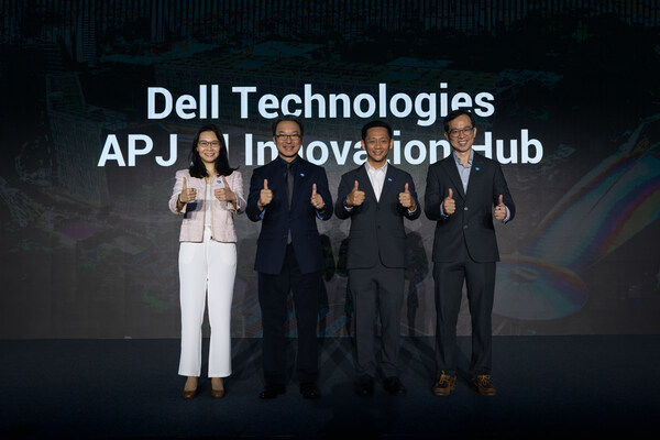 (From left) Mei May Soo, Chief AI Global Solutions Specialist; Andy Sim, Vice President & Managing Director, Singapore; Ng Nam Guan, Senior Director, Asia Pacific & Japan AI Innovation Hub, and Tan Loo Shing, Director, Data Science, Client Solutions Group AI Centre of Excellence lead the newly launched Dell Technologies APJ AI Innovation Hub