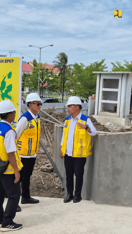 Tengah - Menteri Pekerjaan Umum, Dody Hanggodo