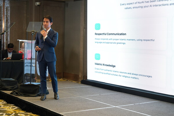 Dato' Fadzli Shah, Co-Founder of Zetrix, during the demonstration of NurAI.