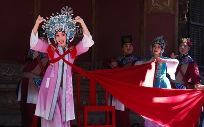 Actors perform at a previous Chinese Opera Culture Week.