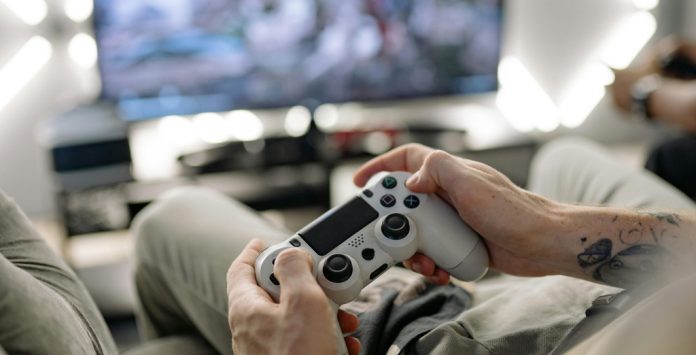 console sales war 1 chosen