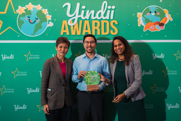 Ms. Poh Li San, Guest of Honour, with Ern Xu Seah, Country Head of Baker & Cook Singapore and Mahima Rajangam Natarajan, Co-Founder of Yindii, at the Yindii Eco-Brand Awards 2025. Ms. Poh Li San, Guest of Honour, with Ern Xu Seah, Country Head of Baker & Cook Singapore and Mahima Rajangam Natarajan, Co-Founder of Yindii, at the Yindii Eco-Brand Awards 2025.