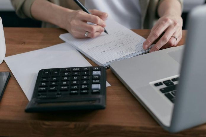 Cara Mengelola Sinking Fund dan Dana Darurat Secara Bersamaan?