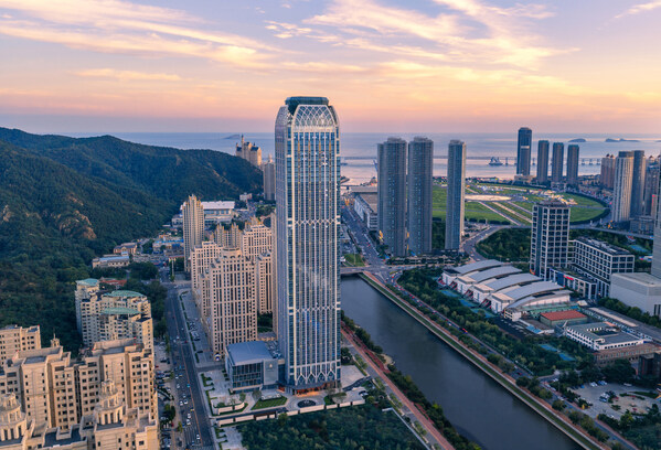 Pan Pacific Dalian, strategically located on Youting Road
