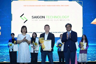 Saigon Technology at the Vietnam Top 10 Tech & Map 2025 Awarding Ceremony
