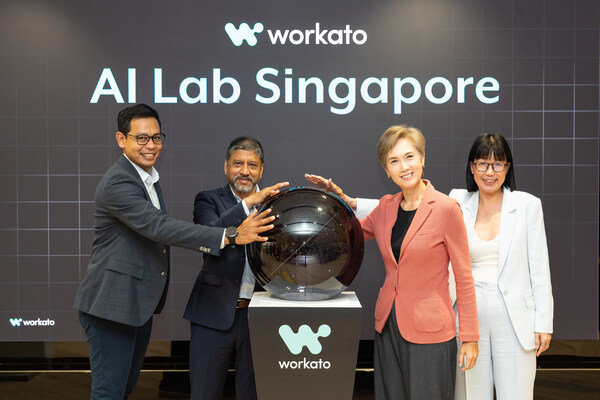 (L to R) Philbert Gomez, Executive Director and SVP, Digital Industry Singapore, Amlan Debnath, COO and Co-founder of Workato, Minister Josephine Teo, Minister for Digital Development and Information and Minister-in-charge of the Cyber Security Agency and Smart Nation Initiative and June Lee, SVP and GM, APAC, Workato