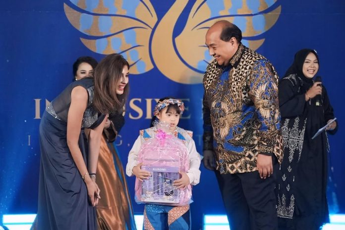 Akulaku Finance Indonesia dan Saraswati Learning Center Bersatu Wujudkan Masyarakat Inklusif di Hari Disabilitas Internasional 2025