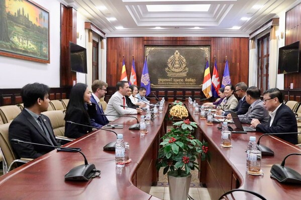 Meeting between Cambridge and His Excellency Dr. Hang Chuon Naron, Deputy Prime Minister and Minister of Education, Youth and Sport of Cambodia.
