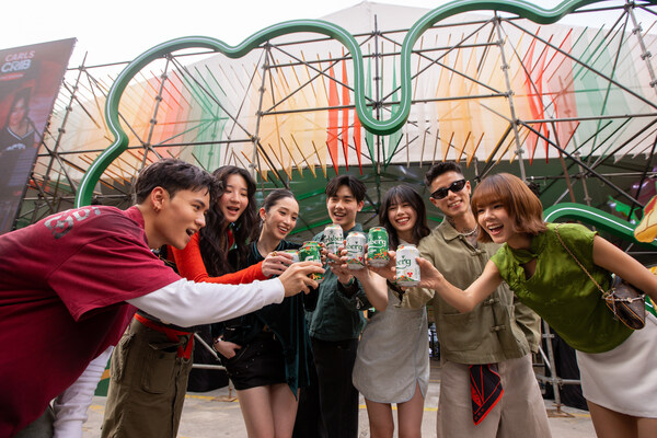 Guests cheering with Carlsberg to welcome the coming of The Year of the Horse.