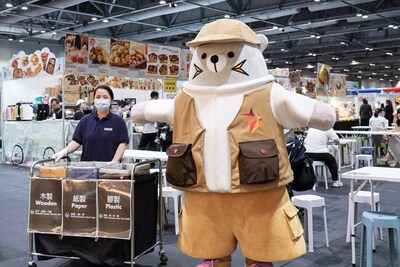 AWE Bear engaged with children onsite, helping them identify different recyclable items. AWE Bear engaged with children onsite, helping them identify different recyclable items.