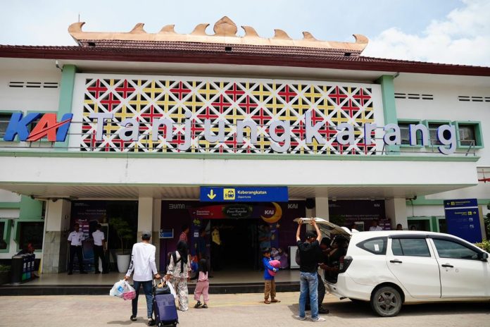 Pastikan Angkutan Lebaran Tetap Andal, KAI Divre IV Tanjungkarang Catat Tren Pertumbuhan Penumpang di Masa Angkutan Lebaran Tahun 2021–2026