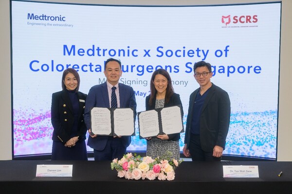 From left to right: Sharon Lew (Senior Business Manager, Medtronic), Darren Lim (Senior Director, Singapore, Malaysia & Brunei, Medtronic), Dr. Tan Wah Siew, (President of Society of Colorectal Surgeons, Singapore), Loong Tse Han, Secretary, Society of Colorectal Surgeons, Singapore) From left to right: Sharon Lew (Senior Business Manager, Medtronic), Darren Lim (Senior Director, Singapore, Malaysia & Brunei, Medtronic), Dr. Tan Wah Siew, (President of Society of Colorectal Surgeons, Singapore), Loong Tse Han, Secretary, Society of Colorectal Surgeons, Singapore)