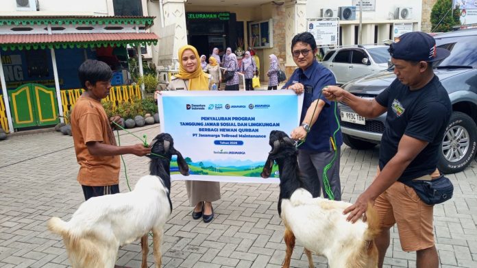 Wujud Kepedulian Sosial, PT Jasamarga Tollroad Maintenance Salurkan Bantuan Hewan Kurban Senilai Rp480 Juta untuk 1