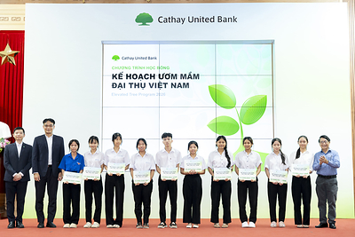Cathay United Bank Ho Chi Minh City Branch marks the 18th year of its “Elevated Tree Program” in Vietnam, providing nearly VND 720 million in scholarships in 2026 to help underprivileged students in Da Nang and Ho Chi Minh City stay in school and pursue further education. (Photo provided by Cathay United Bank) Cathay United Bank Ho Chi Minh City Branch marks the 18th year of its “Elevated Tree Program” in Vietnam, providing nearly VND 720 million in scholarships in 2026 to help underprivileged students in Da Nang and Ho Chi Minh City stay in school and pursue further education. (Photo provided by Cathay United Bank)