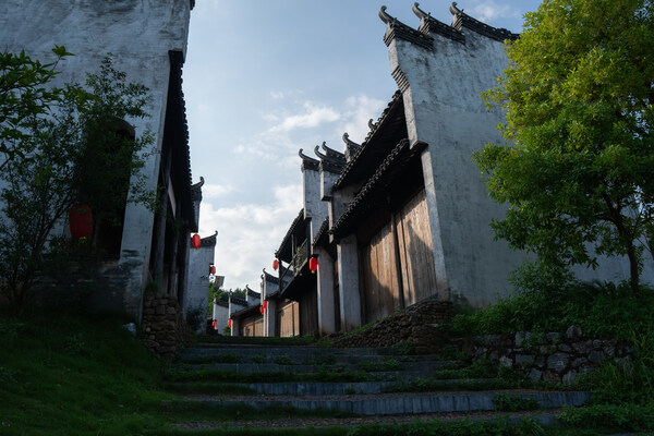 Delegation of China-ASEAN Youth Culture and Heritage Tour Visits Guilin to Explore Northern Guangxi's Cultural Heritage and Build Youth Friendship