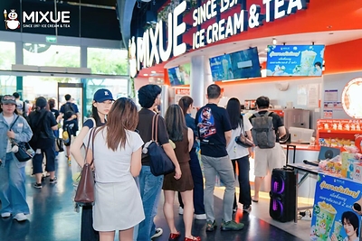Real-life scenes of MIXUE stores Real-life scenes of MIXUE stores