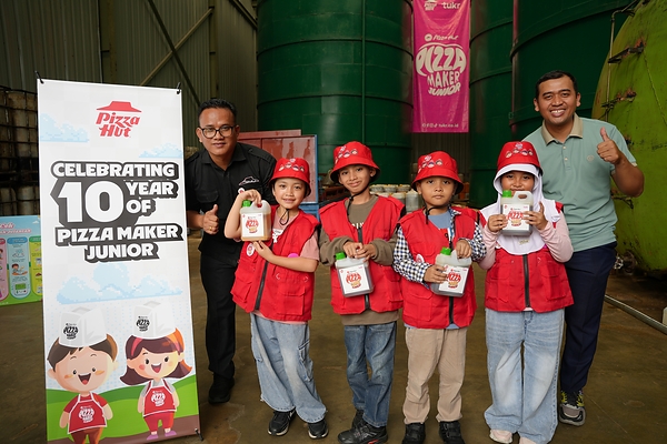 Pizza Hut Indonesia and TUKR Celebrate 10 Years of Pizza Maker Junior with Environmental Learning Experience for Children