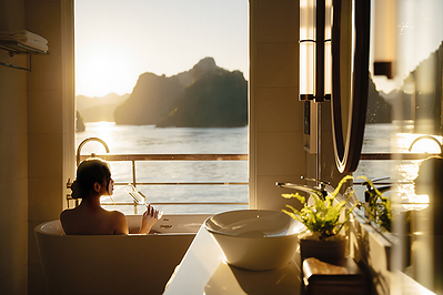 The private bay-view bathtub in cabin The private bay-view bathtub in cabin