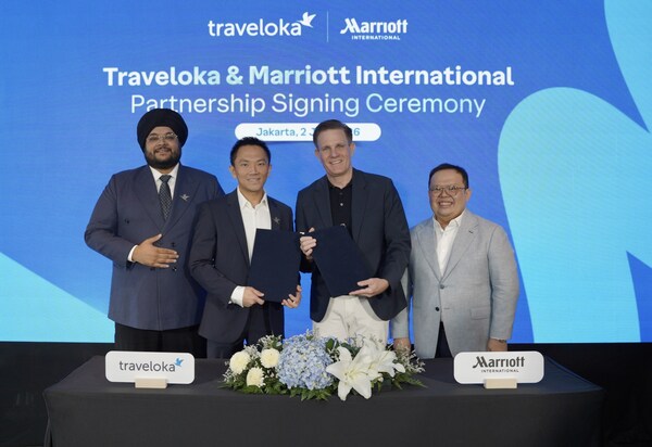 Traveloka, Southeast Asia's leading all-in-one travel tech platform, today announced a signed agreement with Marriott International, the world's leading hospitality group with a portfolio of 10,000 properties across 146 countries and territories. The agreement designates Traveloka as Marriott’s Certified Online Travel Partner, establishing direct connectivity between Marriott’s portfolio inventory and Traveloka’s online distribution platform. [From left to right] Tejveer Singh Bedi, Vice President of Commercial, Traveloka; Yady Guitana, Chief Financial Officer, Traveloka; John Toomey, Chief Commercial Officer, Asia Pacific excluding China, Marriott International; and Christopher Chung, Senior Director of Sales and Distribution, Indonesia & Malaysia, Marriott International.