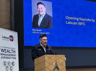 Ben Quah, CEO of Labuan IBFC Inc. presenting his opening keynote at the event Ben Quah, CEO of Labuan IBFC Inc. presenting his opening keynote at the event