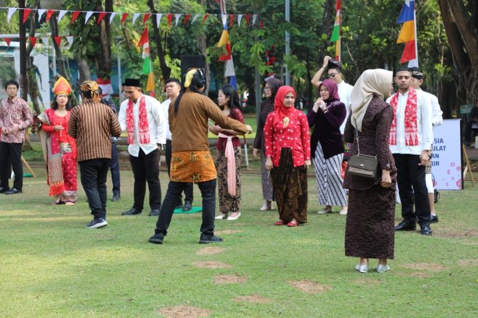 Semarak HUT ke-81 RI, Pekerja BRI Region 6 Antusias Ikuti Beragam Lomba 17 Agustus