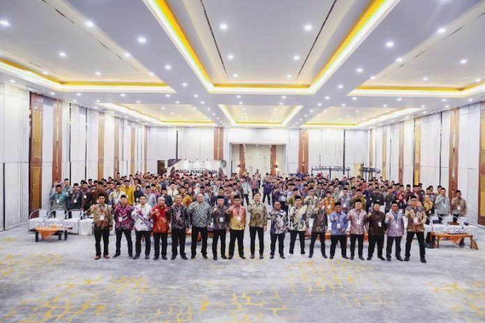 PTPN Group Beri Penghargaan Masa Pengabdian kepada 1